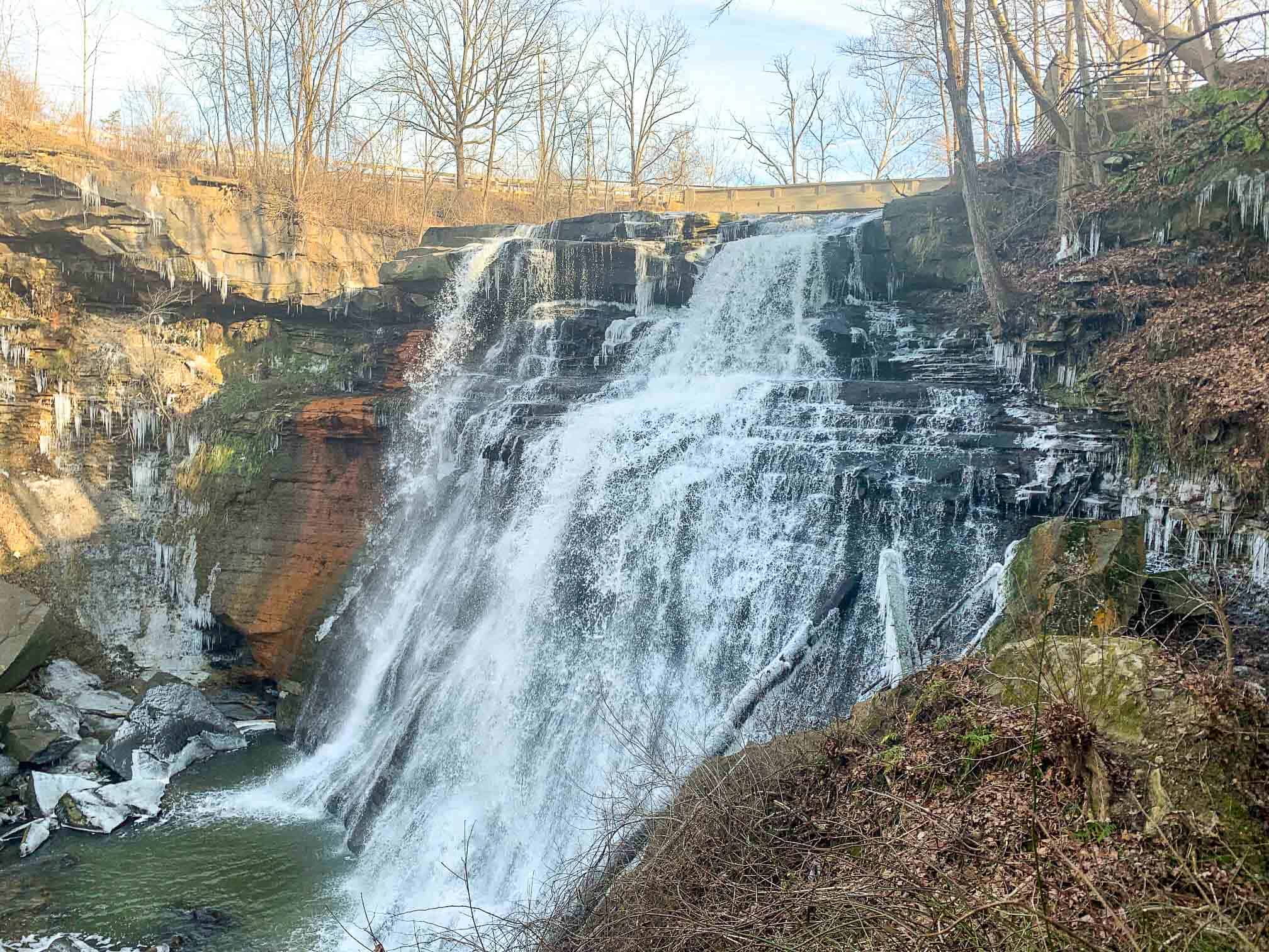 Large waterfall over rocks at Brandywine Falls, Ohio